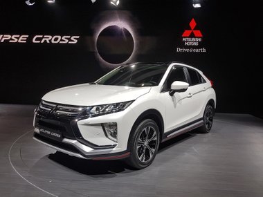 slide image for gallery: 23366 | Mitsubishi Eclipse Cross
