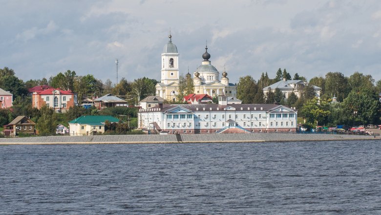 Успенский собор в Мышкине.