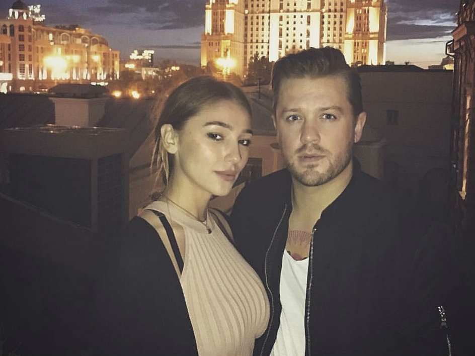 Арсений Бородин и Настя Ивлеева Арсений Бородин и Настя Ивлеева