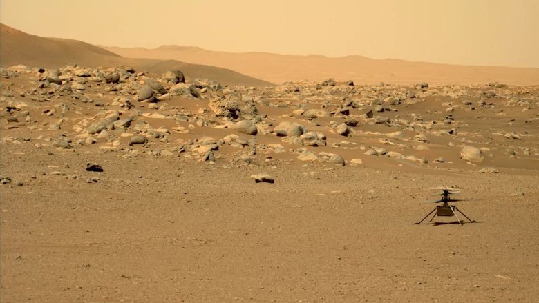 Это изображение марсианского вертолета Ingenuity было получено с помощью камеры Mastcam-Z, установленной на марсоходе Perseverance. Фото: NASA/JPL-Caltech/ASU/MSSS