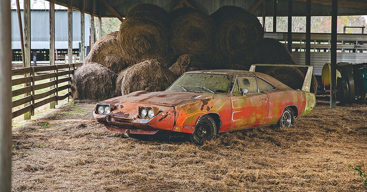 Dodge Charger Daytona 1969 на свалке