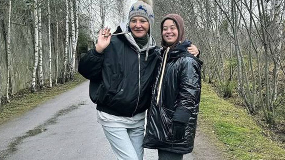 Ирина Хакамада с дочерью, фото: соцсети Ирина Хакамада с дочерью, фото: соцсети
