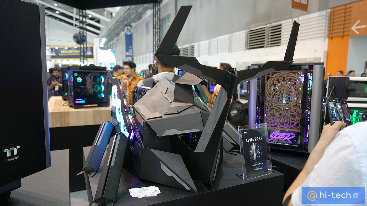 Computex 2019: Трон из «Игры престолов», летающая тарелка и другие  невероятные компьютеры - Hi-Tech Mail.ru