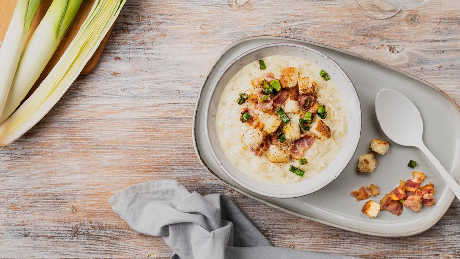 Быстрый картофельный суп с беконом. Быстрый картофельный суп с беконом.