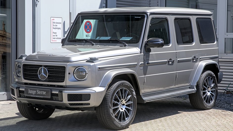 Внедорожник фирмы Mercedes-Benz модели G-Class Внедорожник фирмы Mercedes-Benz модели G-Class