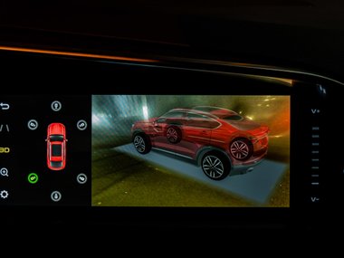 slide image for gallery: 27002 | Geely Tugella interior