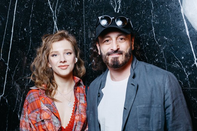 Елизавета Арзамасова и Илья Авербух на премьере фильма «Материалистка», фото: пресс-служба Елизавета Арзамасова и Илья Авербух на премьере фильма «Материалистка», фото: пресс-служба