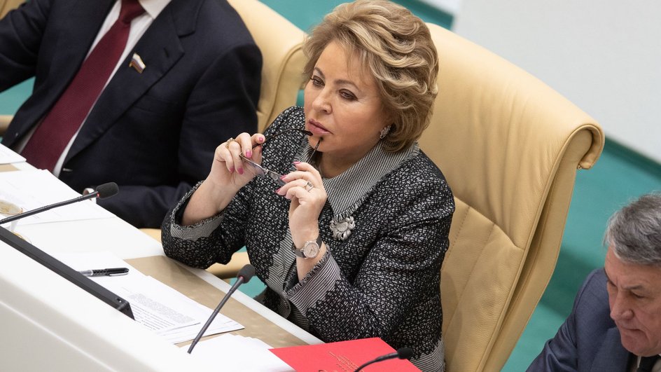 Матвиенко заявила о росте экономики вопреки давлению на Россию Матвиенко заявила о росте экономики вопреки давлению на Россию