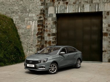 slide image for gallery: 18111 | Lada Vesta