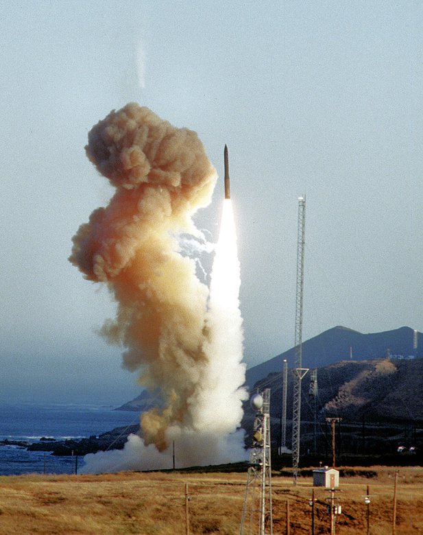 Пуск ракеты LGM-30G Minuteman III 8 июня 1994 года / Wikimedia