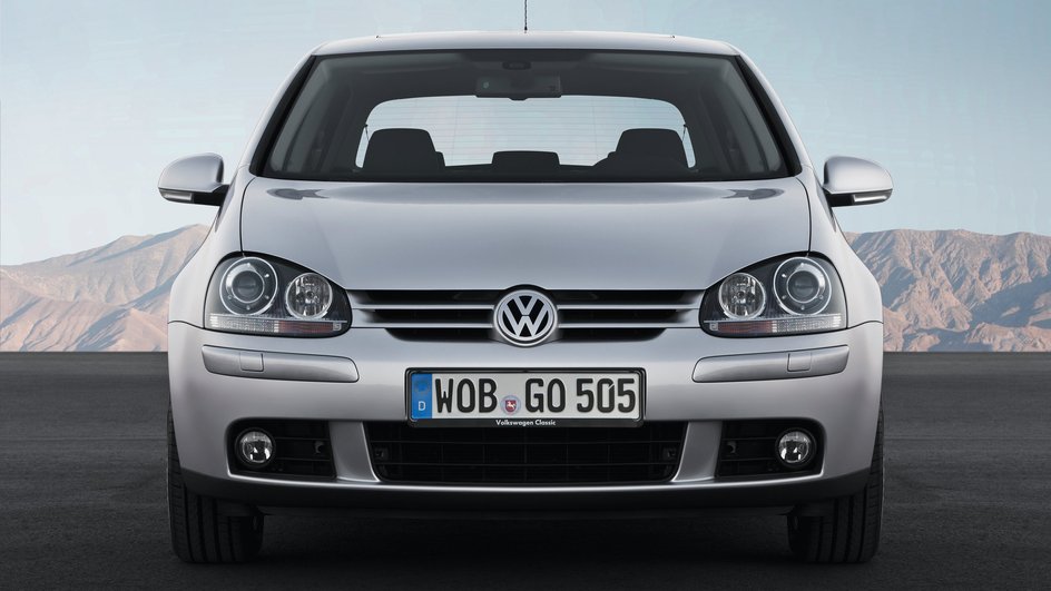 Автомобиль Volkswagen Golf 