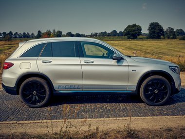 slide image for gallery: 23868 | Mercedes-Benz GLC F-CELL