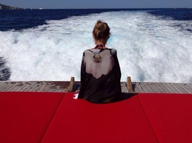 Slide image for gallery: 4158 | это фото Ксения подписала как «Медитация на море»