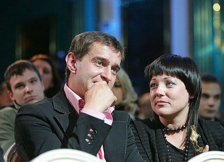 Константин и Настя Хабенские на церемонии вручения кинопремии «Золотой овен», январь 2006 года