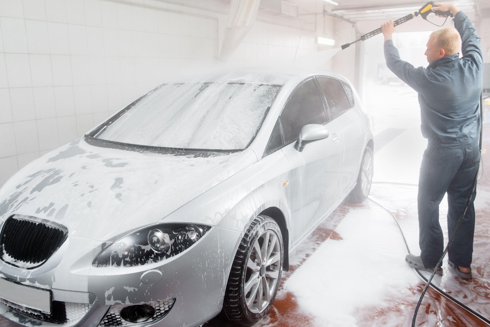 Какие ошибки водители совершают на автомойках