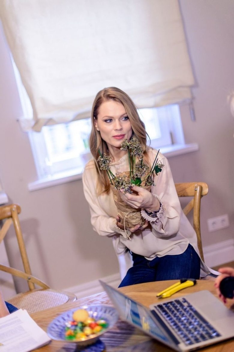 Ольга Фреймут показала свою квартиру на Подоле в Киеве