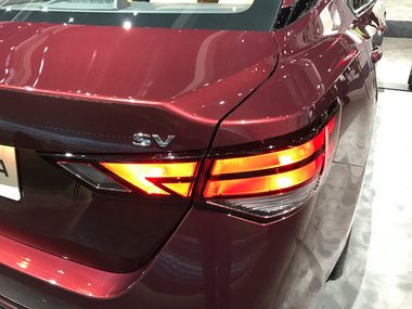 slide image for gallery: 25324 | Nissan Sentra