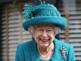 Елизавета II решила подать в суд на принца Гарри и Меган Маркл