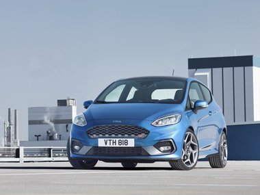 slide image for gallery: 23352 | Ford Fiesta ST