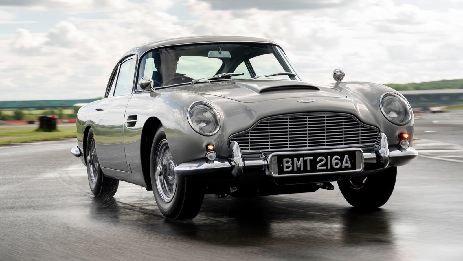 Aston Martin DB5: звездный авто Шона Коннери и лучшая машина 007