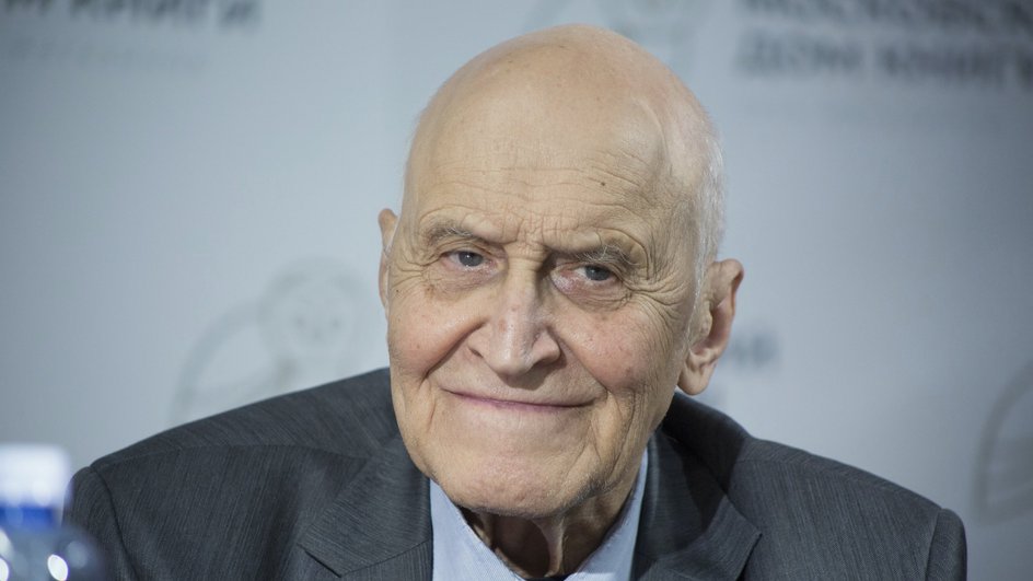 Николаю Дроздову 88 лет. Николаю Дроздову 88 лет.
