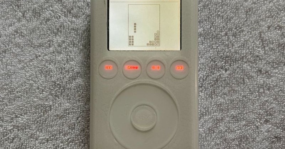 Клон Tetris: в сети показали необычный прототип iPod