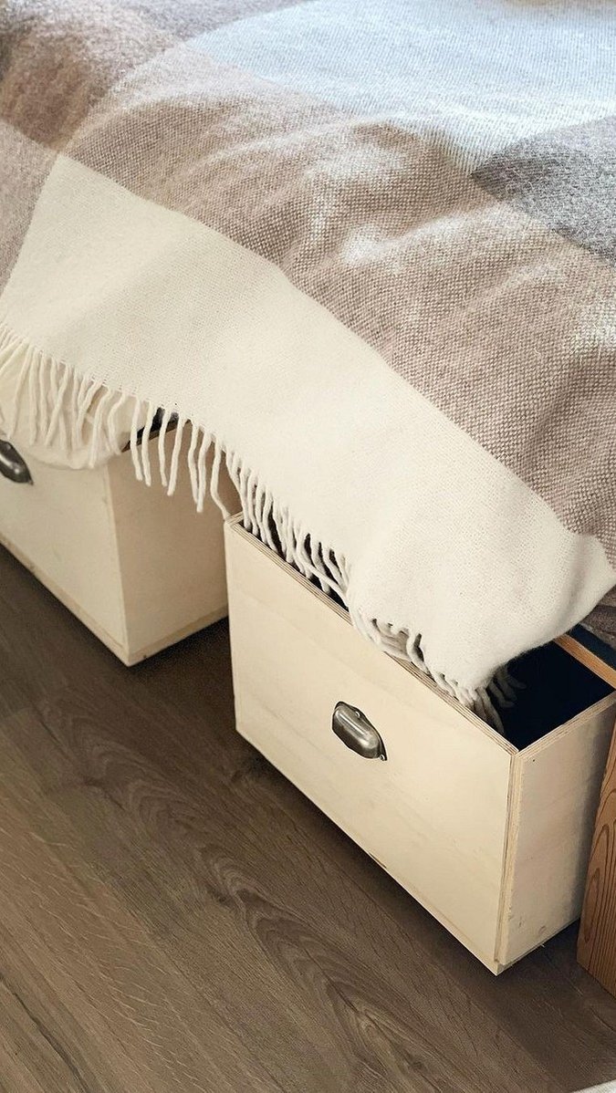 7 красивых и удобных идей для хранения текстиля в спальне