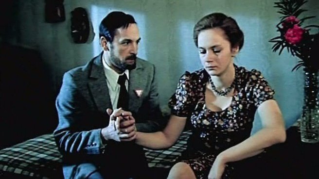 Василий Лановой и Ирина Купченко в фильме «Странная женщина» Василий Лановой и Ирина Купченко в фильме «Странная женщина»