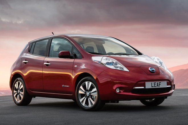 Nissan Leaf I 2010 - 2016 Хэтчбек