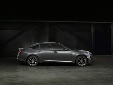slide image for gallery: 24244 | Cadillac CT5