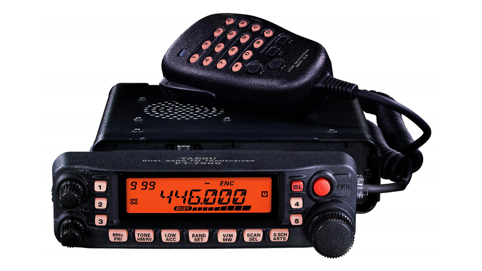 Автомобильная рация Yaesu FT-7900R