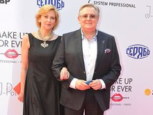 Юрий Стоянов с супругой Юрий Стоянов с супругой