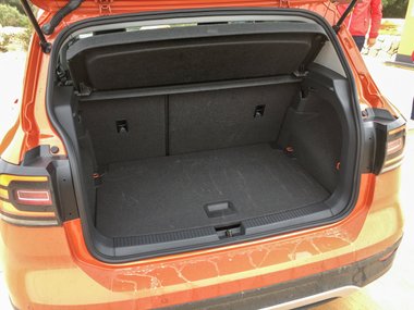slide image for gallery: 24245 | Volkswagen T-Cross