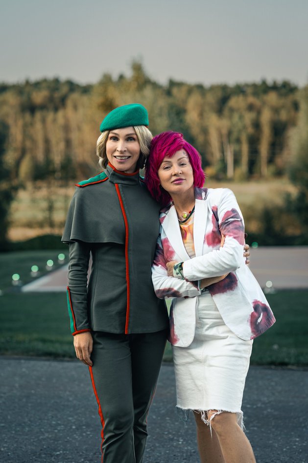 Жанна Эппле и Светлана Камынина в сериала «Два холма» Жанна Эппле и Светлана Камынина в сериала «Два холма»