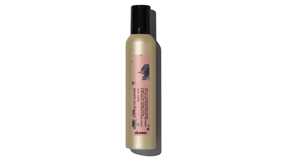 Пенка для укладки волос фирмы Davines серия This Is A Volume Boosting Mousse Пенка для укладки волос фирмы Davines серия This Is A Volume Boosting Mousse