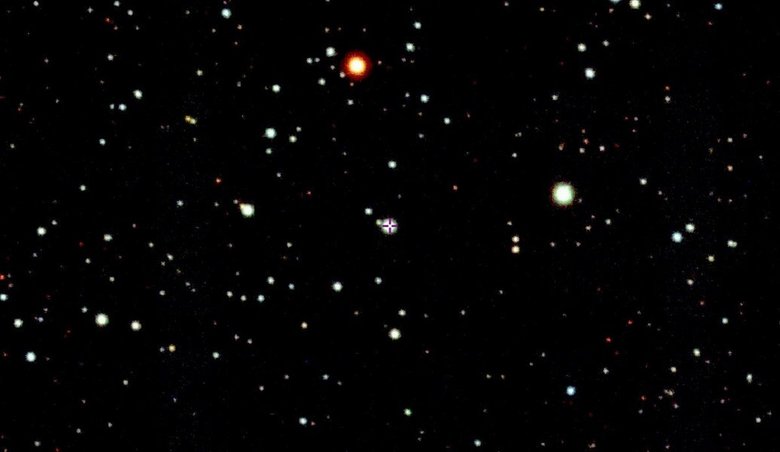 Звезда SMSS J200322.54-114203.3 находится в центре кадра. Фото: Da Costa / SkyMapper