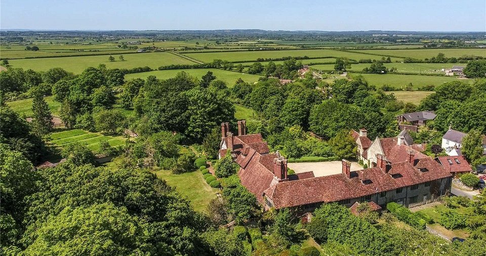 В Англии продается 800-летнее поместье, которым владела семья Черчиллей