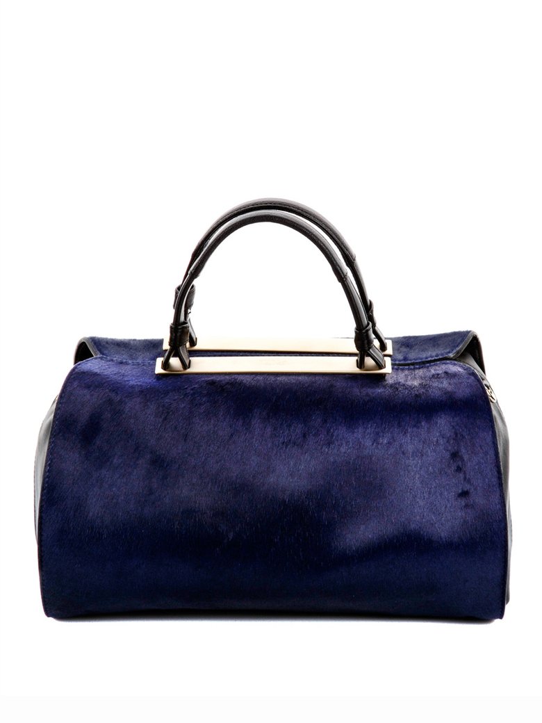 Женская сумка Furla, цена до скидки – 49 620 руб., цена со скидкой – 22 577 руб.