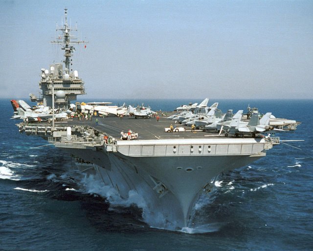 «Китти Хок» / Wikimedia / Фото: U.S. Navy