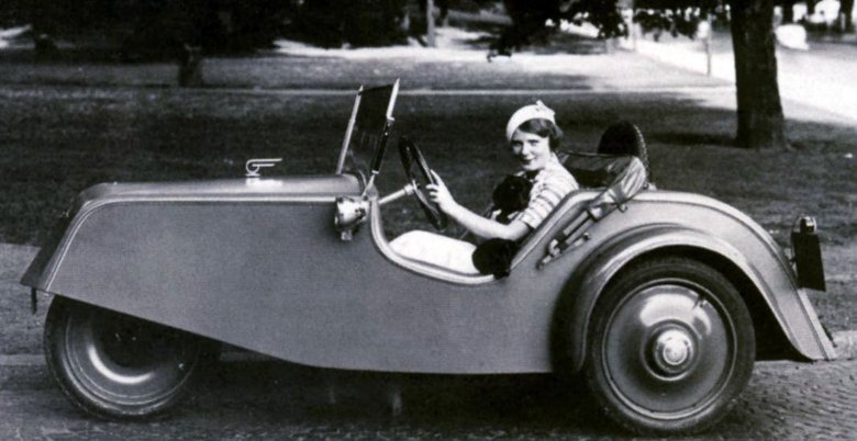 Вплоть до 1933-го в Германии машины, подобные Goliath Pioneer, не облагались налогом и для управления ими не требовались водительские права
