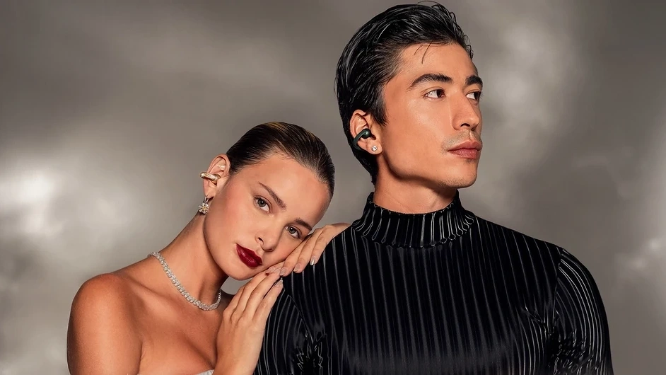 Moto Buds Loop: стильные наушники от Motorola с кристаллами Swarovski и технологией Sound by Bose Moto Buds Loop: стильные наушники от Motorola с кристаллами Swarovski и технологией Sound by Bose