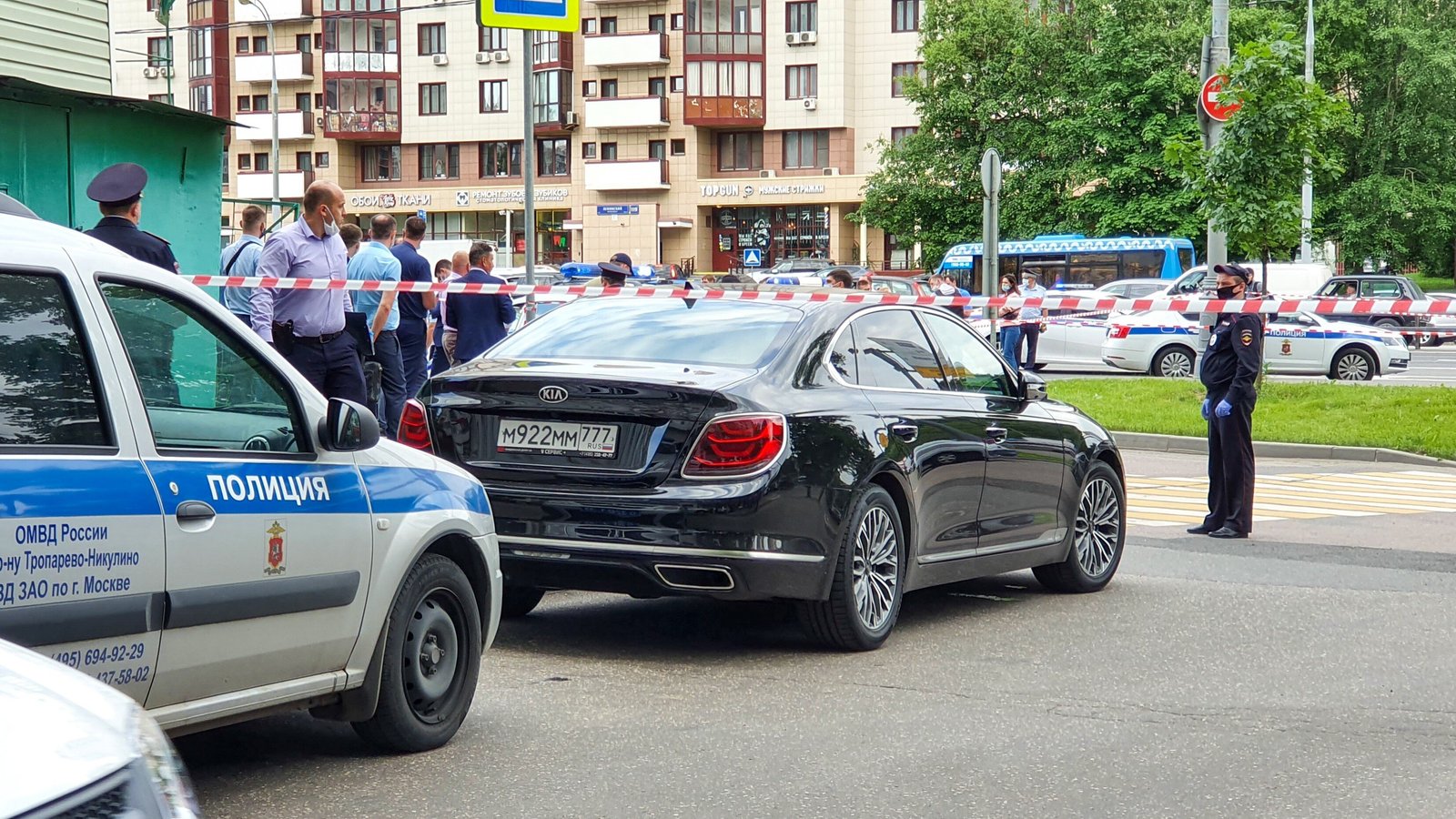 Полицейским разрешат вскрывать машины. Но осторожно