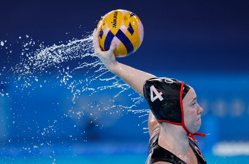 Женская сборная Австралии по водному поло обыграла Канаду на Олимпиаде в Париже