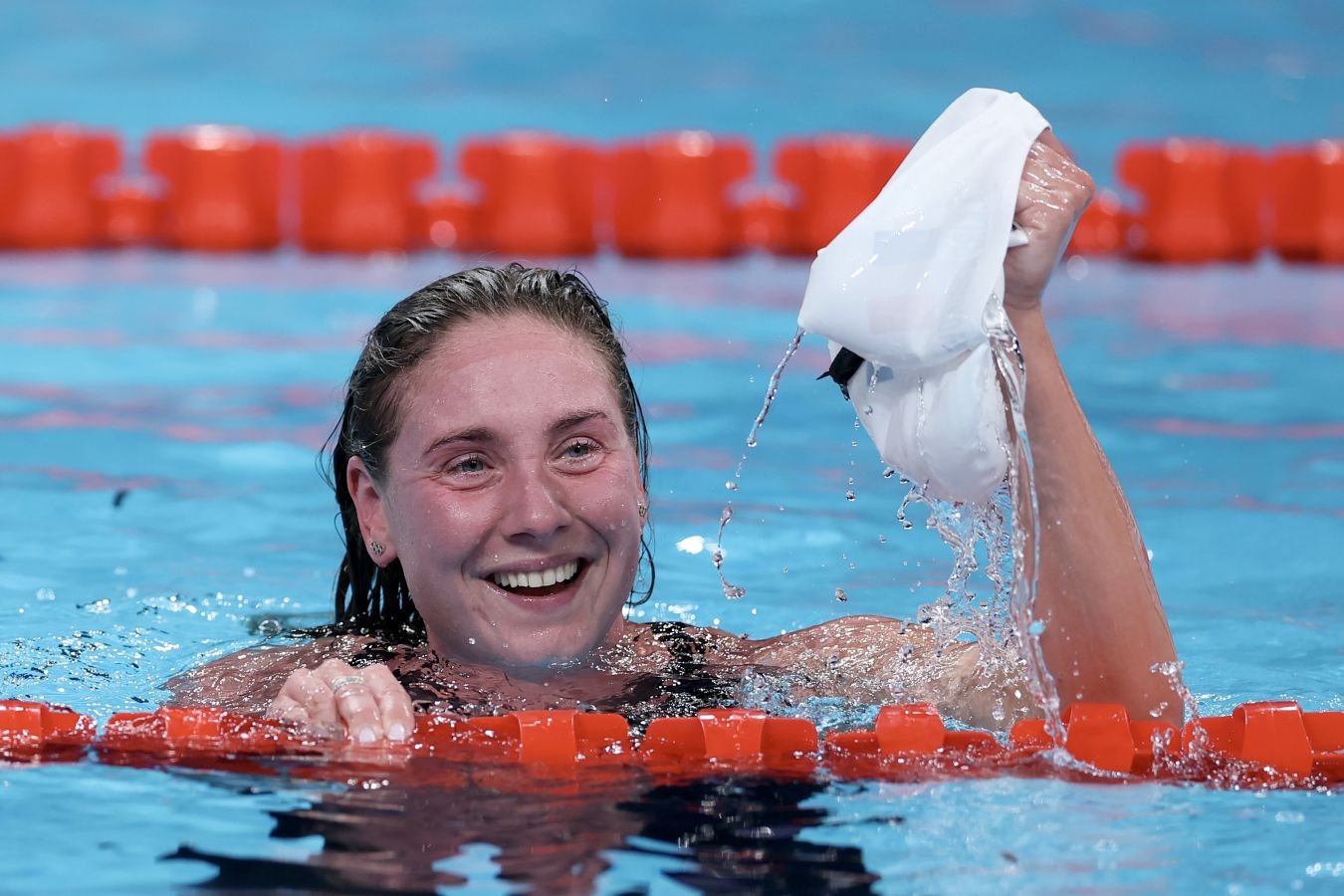 Пловчиха из России сорвала овации в олимпийском бассейне. Есть медаль у Кирпичниковой!