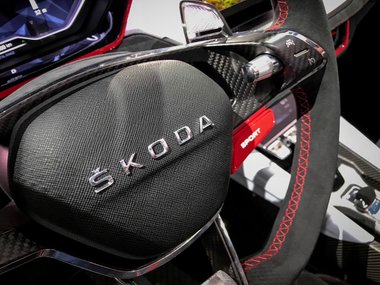 slide image for gallery: 23780 | Салон Skoda Vision RS