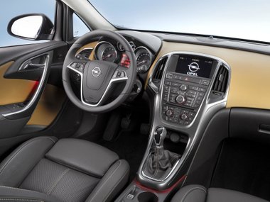 slide image for gallery: 27019 | Opel Astra