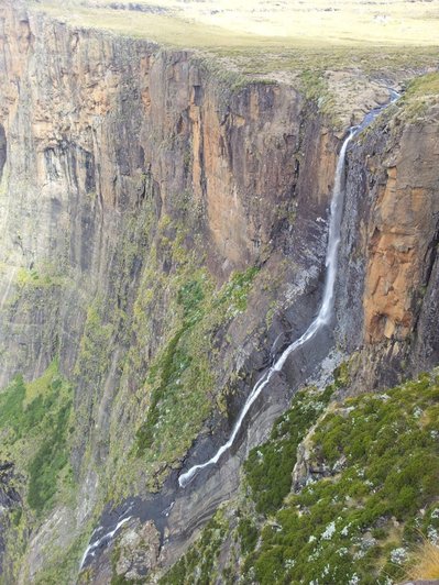 Водопад Тугела второй по высоте в мире Водопад Тугела второй по высоте в мире