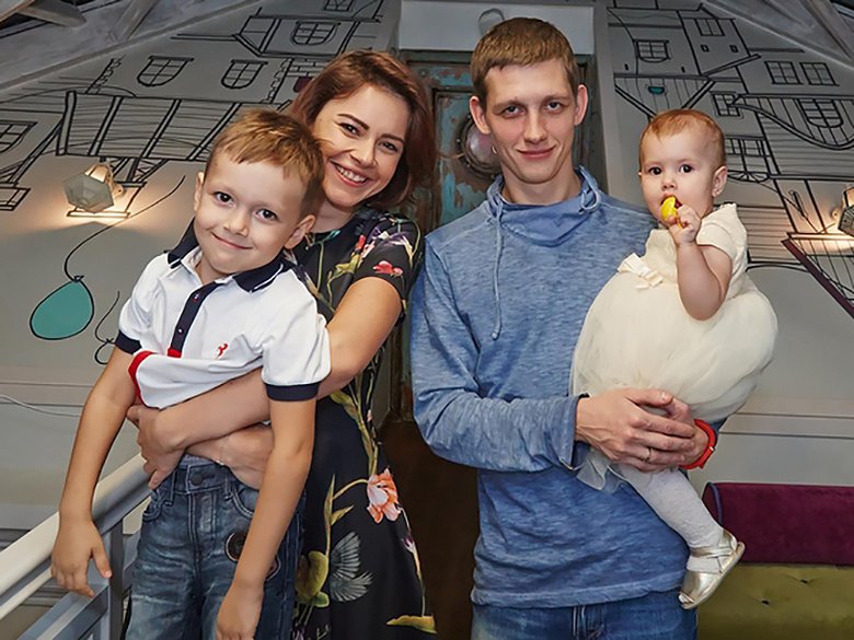 Юрий Никулин с женой и детьми