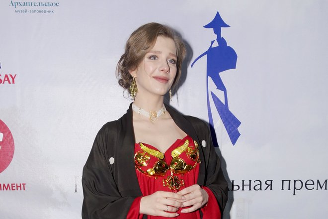 Лиза Арзамасова Лиза Арзамасова