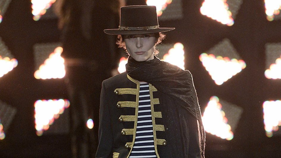 Показ Saint Laurent весна-лето 2015. Фото: Catwalking / Contributor / Getty Images Показ Saint Laurent весна-лето 2015. Фото: Catwalking / Contributor / Getty Images